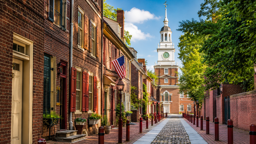 What Visiting Philadelphia Actually Feels Like: Historic Blocks, Neighborhood Food & Creative Energy